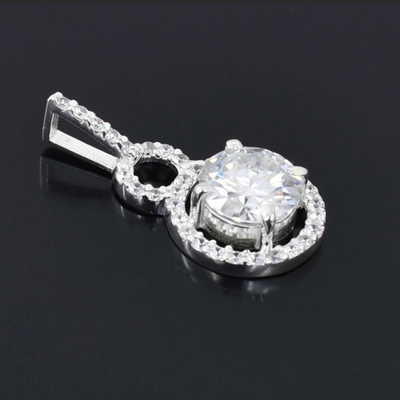 3.00 CTW Round Brilliant Moissanite Floating Halo Pendant Necklace VS Clarity - Picture 7 of 7